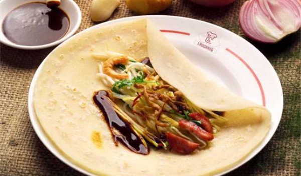 哈尔滨中央大街必吃美食：辣炒羊蝎子上榜，黄桃锅包肉是特色